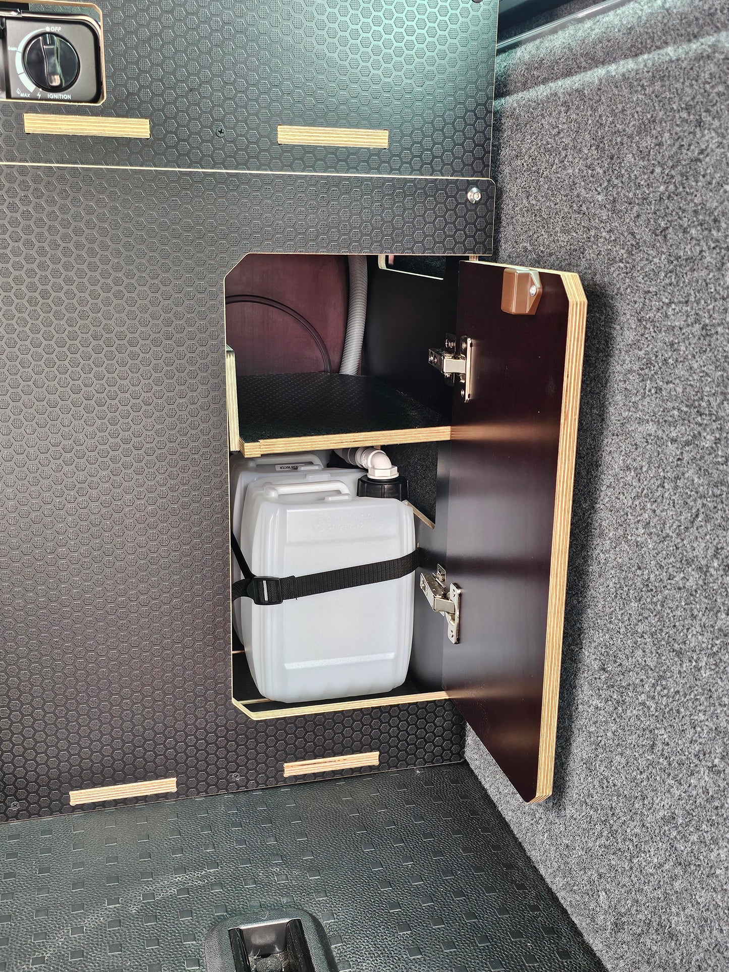 NEW Vangear Easy-Pod 2.0 campervan kitchen for CRX50 type fridge (fridge not included)