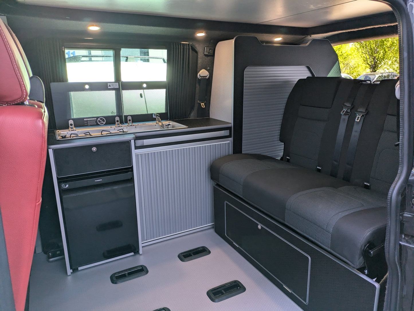 COMBI PACK Transporter - System / RIB bed Volkswagen Transporter SWB (Not including the fridge) - Vangear UK
