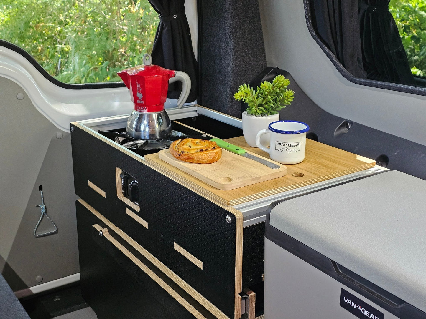 FOR SALE - Volkswagen 2021 Caddy Maxi Mk5 Campervan with a Vangear "Freerunner" conversion. - Vangear UK