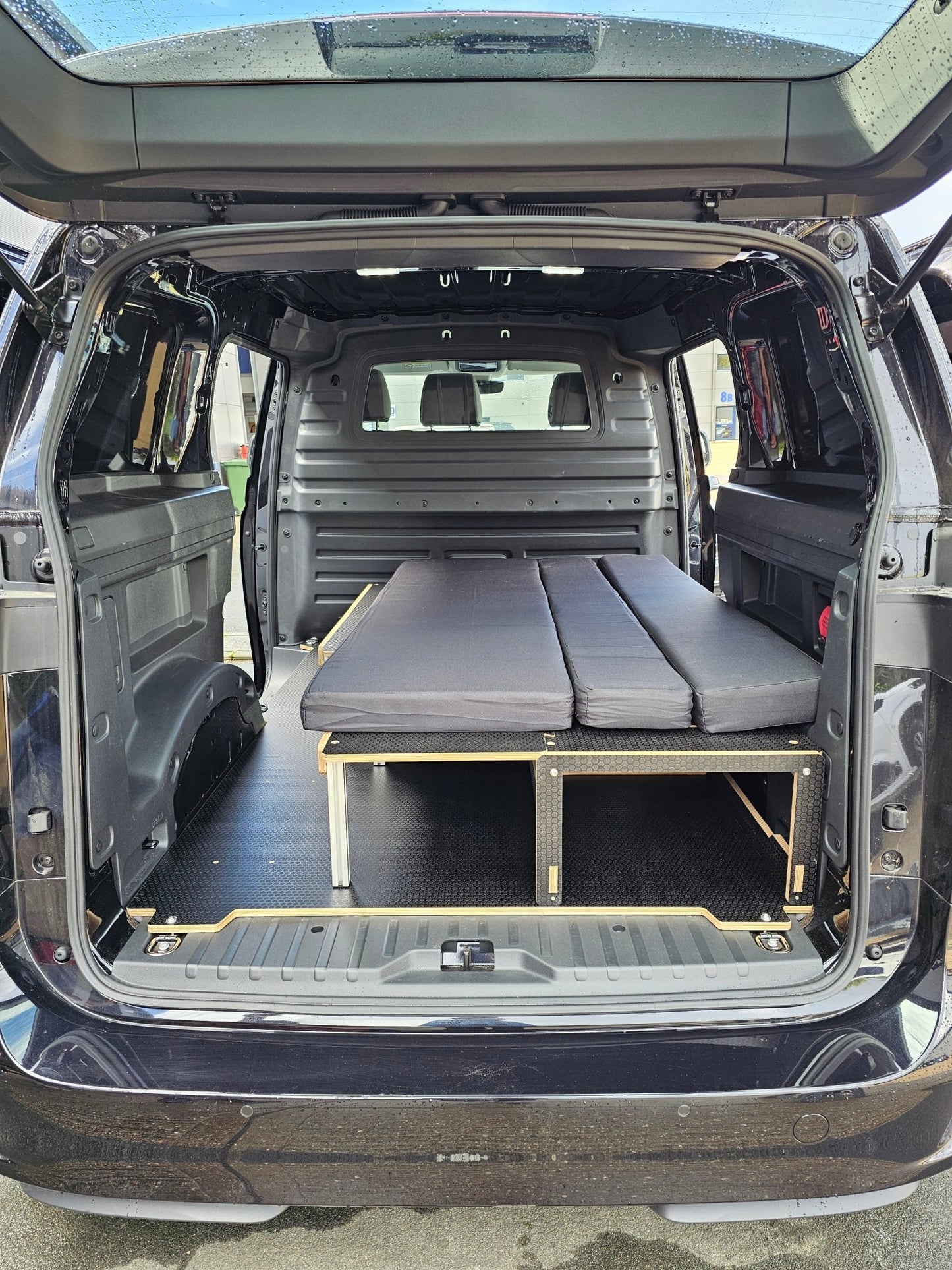 NEW Buzz - Kit for the Volkswagen id.buzz cargo (supply & fit) NEW "Freerunner" - Vangear UK