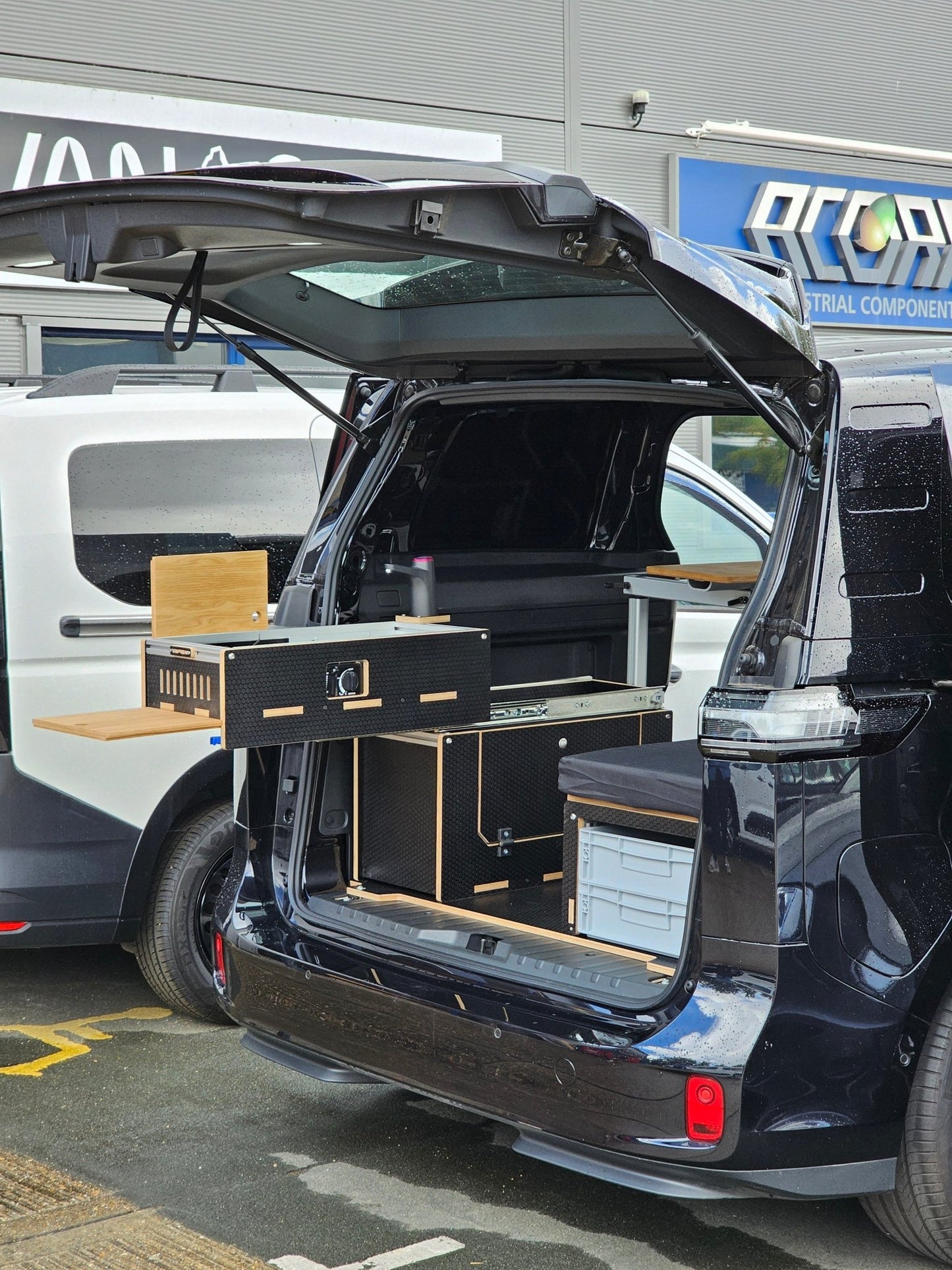 NEW Buzz - Kit for the Volkswagen id.buzz cargo (supply & fit) NEW "Freerunner" - Vangear UK