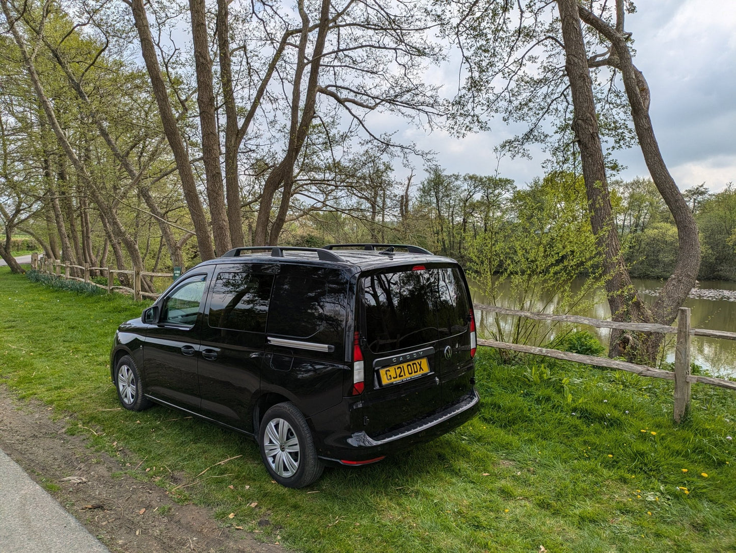 Volkswagen 2021 Caddy Mk5 Campervan with a Vangear "CLUB" conversion. GJ21 ODX - Vangear UK