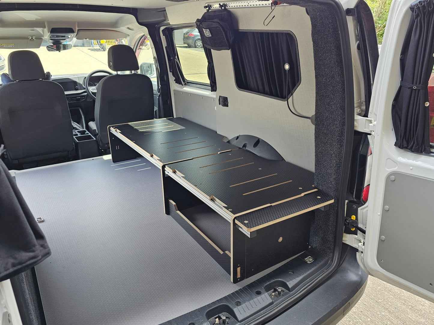 Volkswagen Caddy Maxi mk5 Compact - Bed by Vangear - campervan bed - Vangear UK