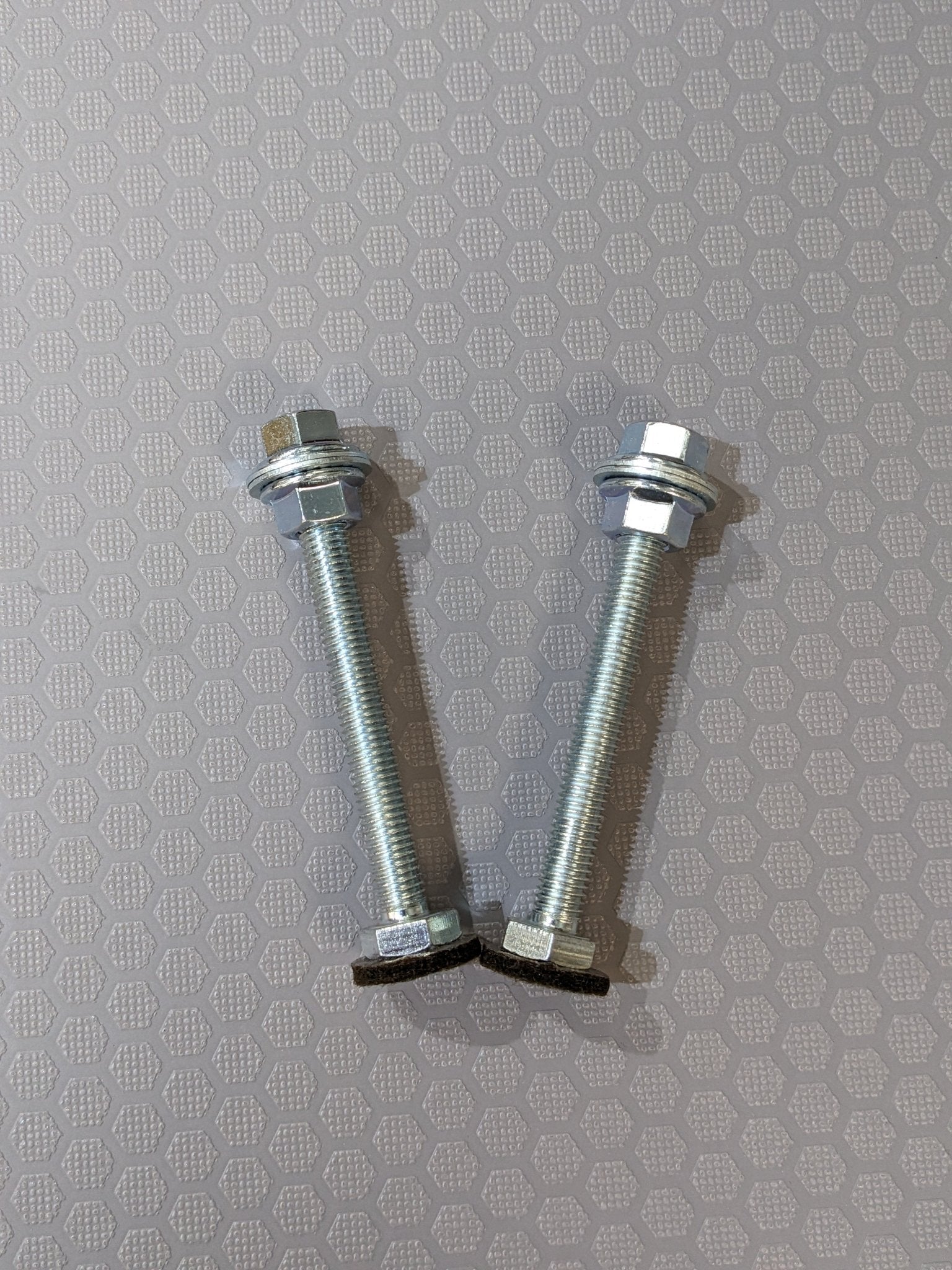 Foot well support bolts - Vangear UK