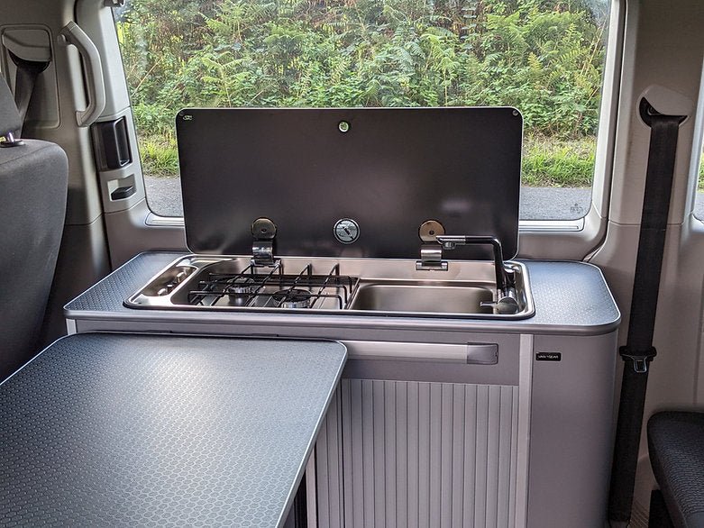 Large table to fit units - Vangear UK