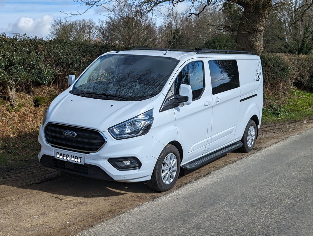 Ford Transit Custom, Tourneo, Crew and panel Vans – Vangear UK