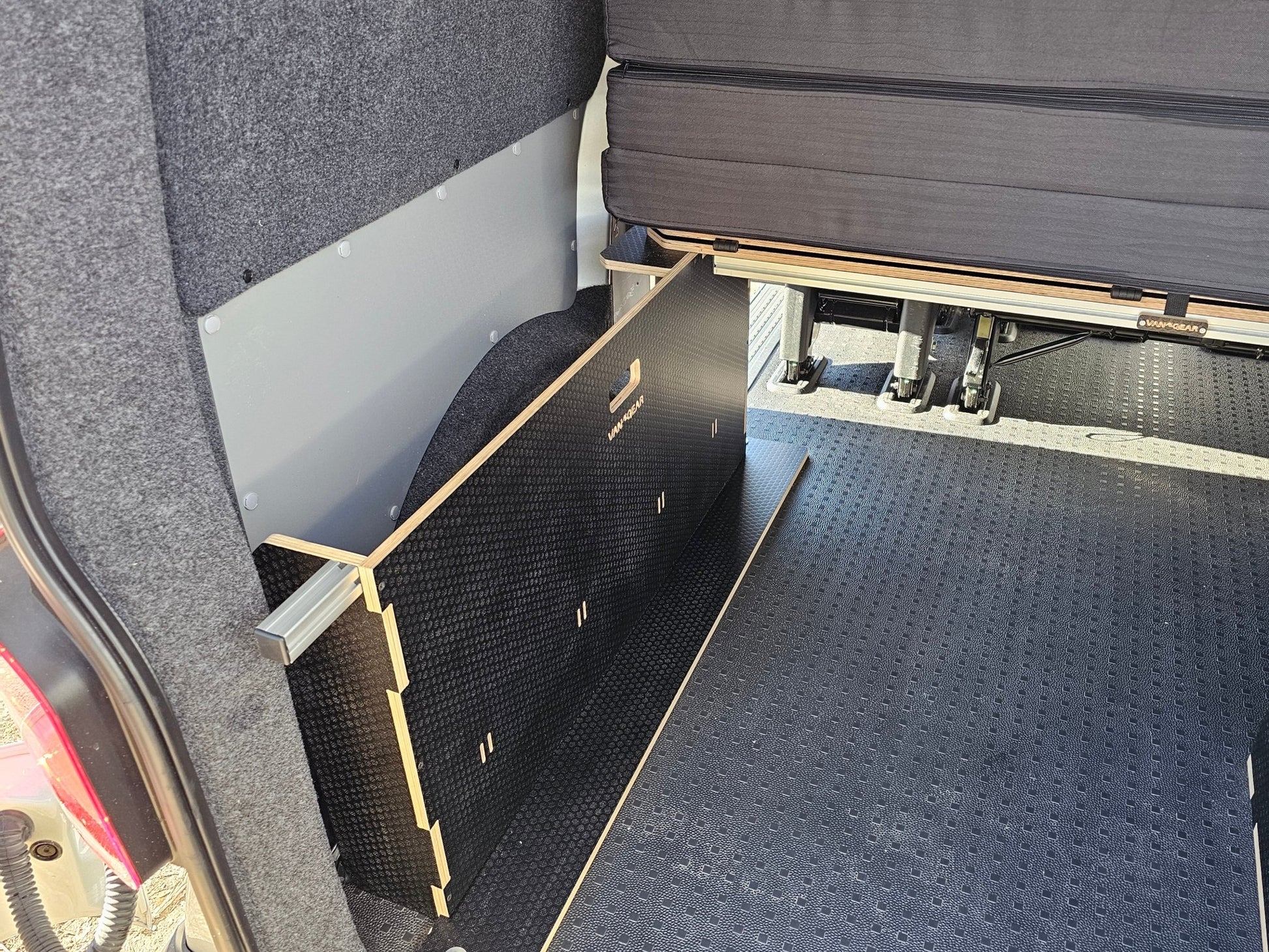 FOR SALE Volkswagen 2021 Kombi conversion T6.1 Vangear Campervan - Vangear UK