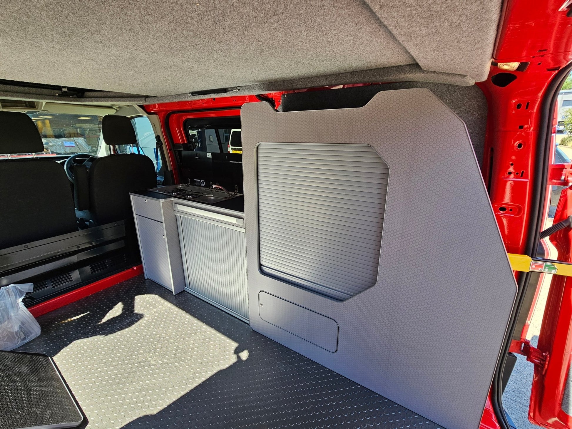 Ford Transit Custom - System 50L (Not including the fridge) (SWB L1) - Vangear UK