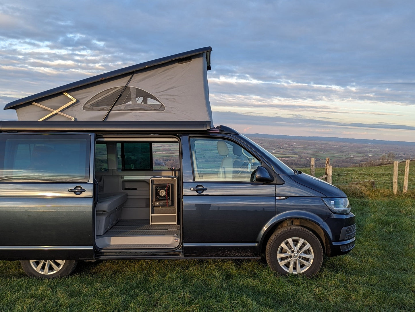 IN STOCK SALE Vangear Mini-Pod Campervan Kitchen Pod 3.0 - Black - Vangear UK