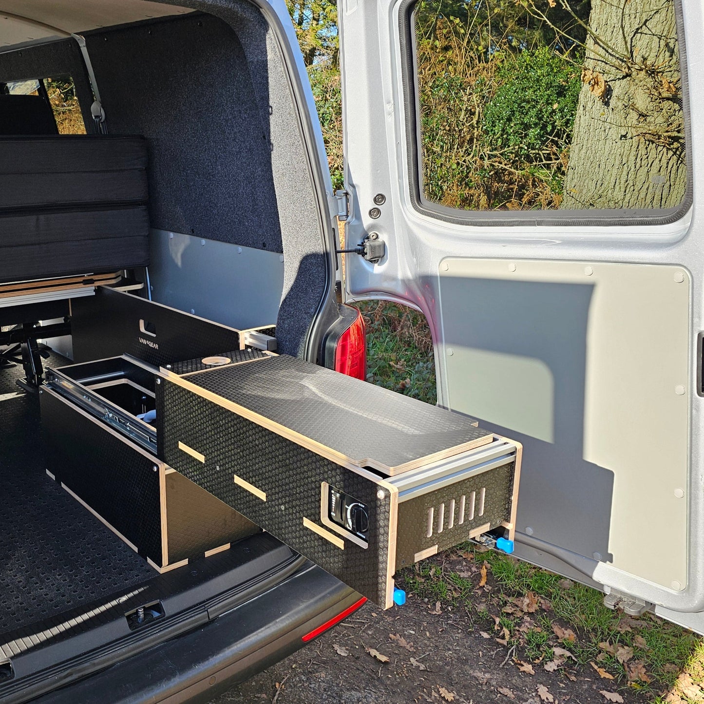 Kombi Crew Cab Bed System for Volkswagen T5 T6 T6.1 kombi - Vangear UK