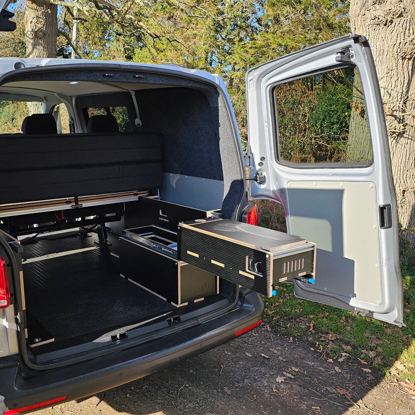 Kombi Crew Cab Bed System for Volkswagen T5 T6 T6.1 kombi - Vangear UK