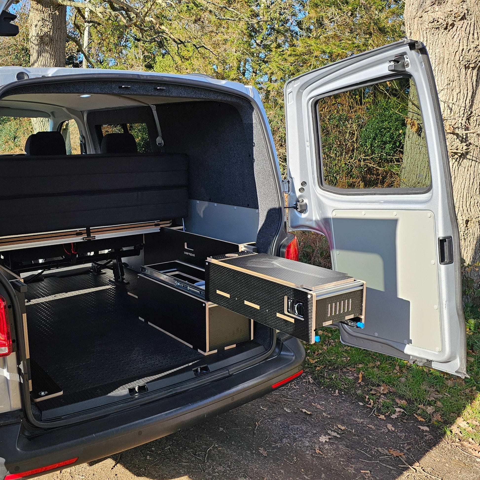 Kombi Crew Cab Bed System for Volkswagen T5 T6 T6.1 kombi - Vangear UK