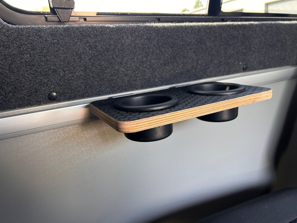 Mito rail small table with 2 cup holders - Vangear UK