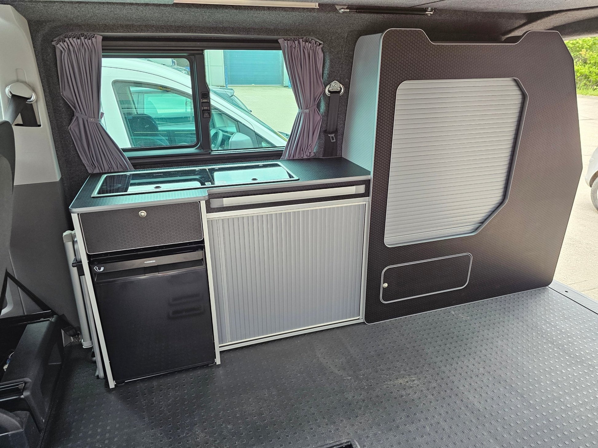 NEW Transporter - System 50L for Volkswagen Transporter SWB (Not including the fridge) - Vangear UK