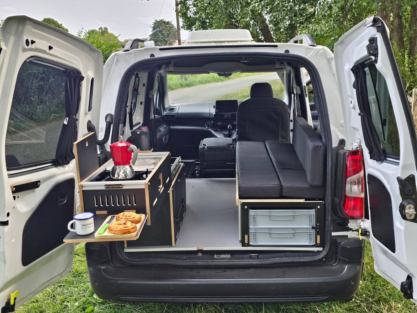 Peugeot Partner/Citroen Berlingo Compact - Bed 1.1 by Vangear - campervan bed (SWB L1) - Vangear UK