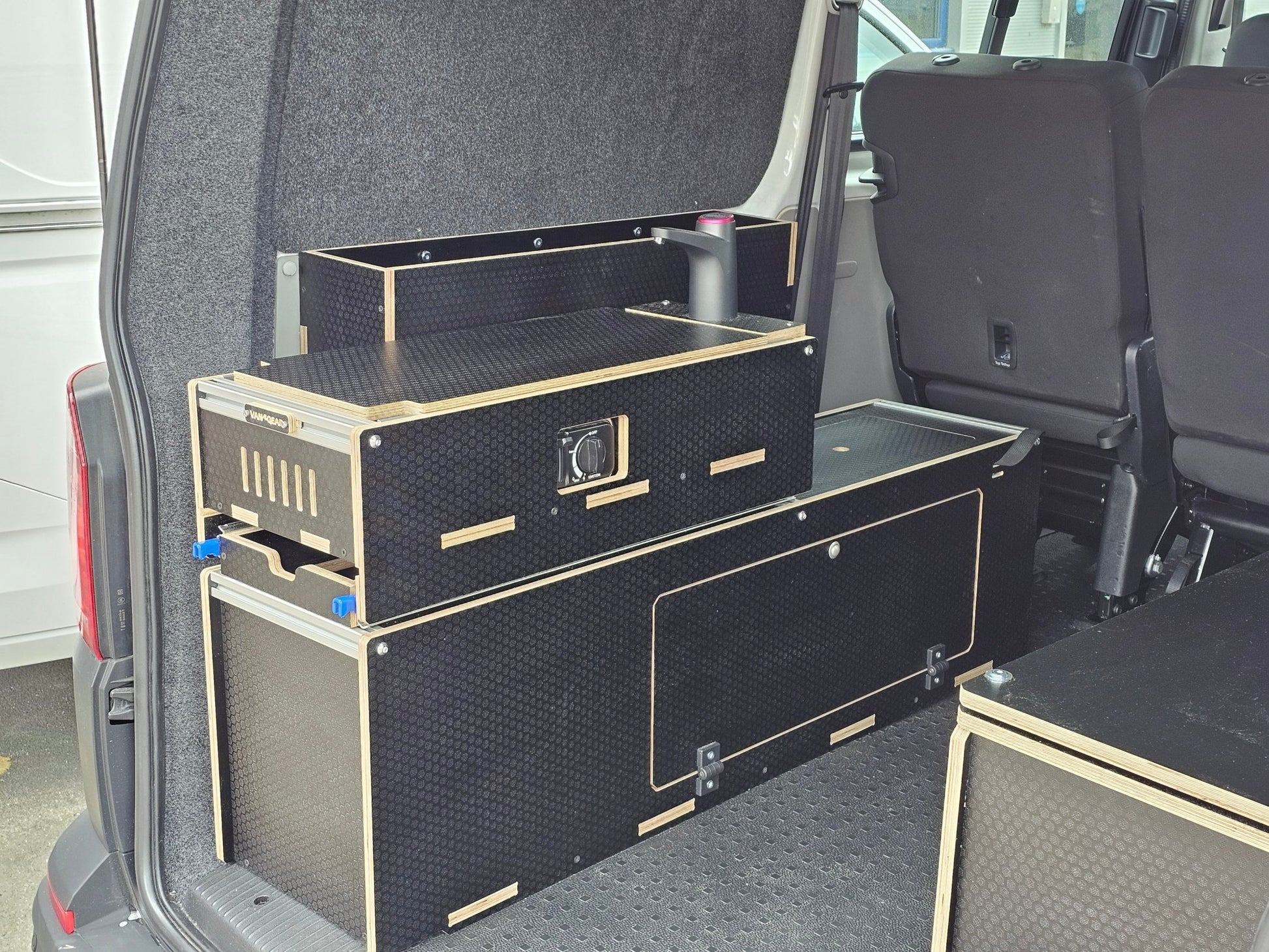 SALE Volkswagen T5 T6 T6.1 Kombi - crew cab conversion pack (USED)(Supply & fit at our workshop) - Vangear UK