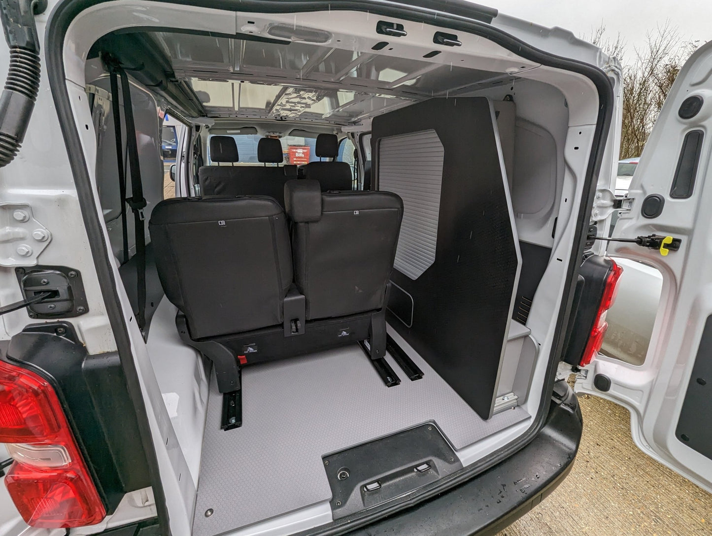 Toyota Proace/Peugeot Expert/Citroen Dispatch - Campervan Modular System (fridge not included) - Vangear UK