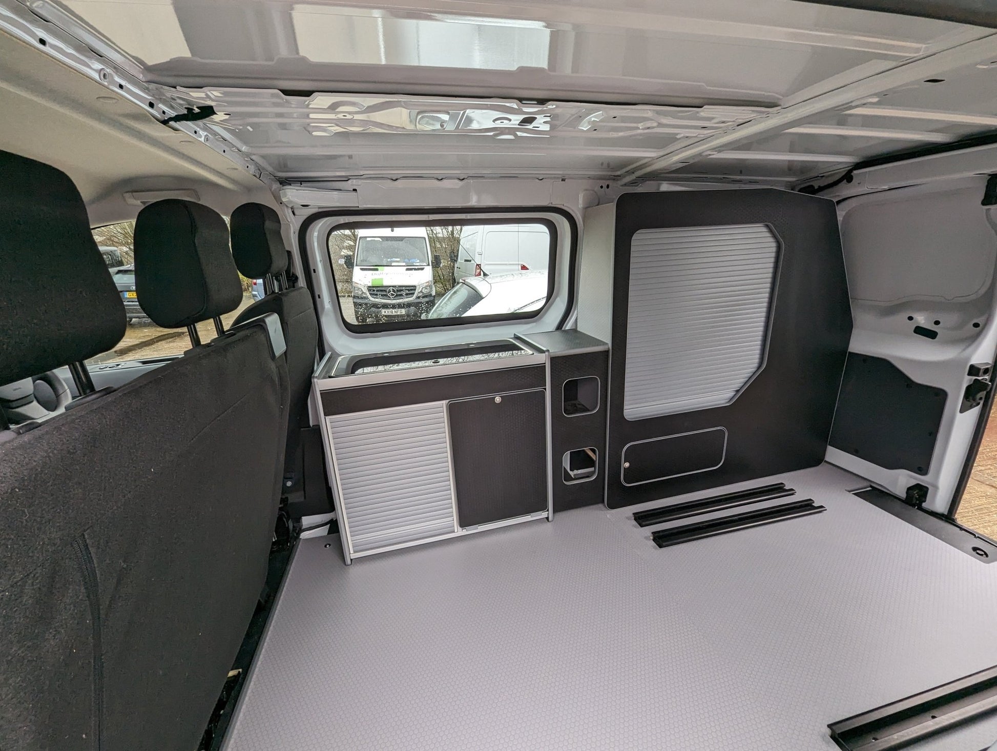 Toyota Proace/Peugeot Expert/Citroen Dispatch - Campervan Modular System (fridge not included) - Vangear UK