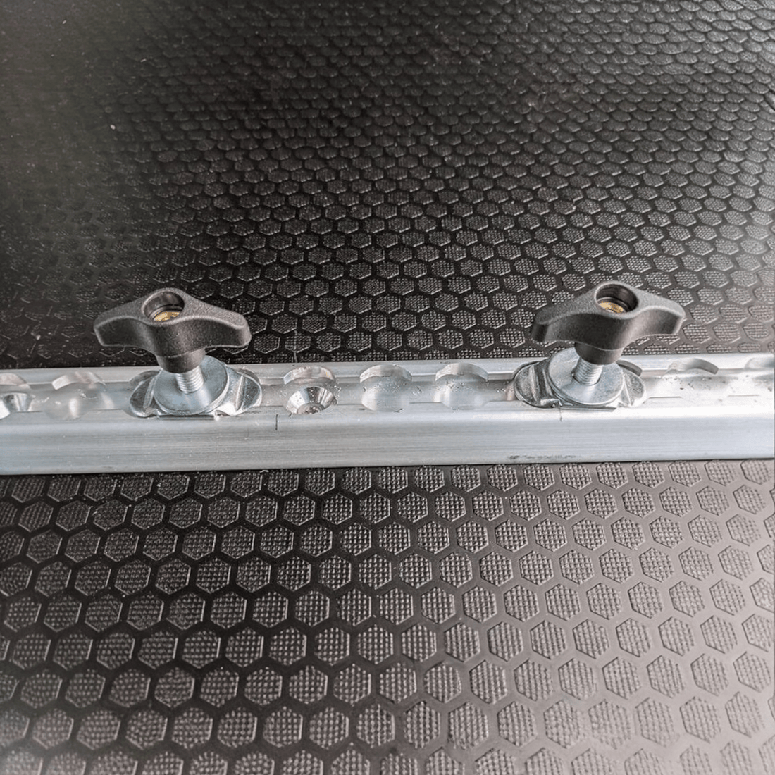 Vangear Unwin Rail Section Kit – Vangear UK