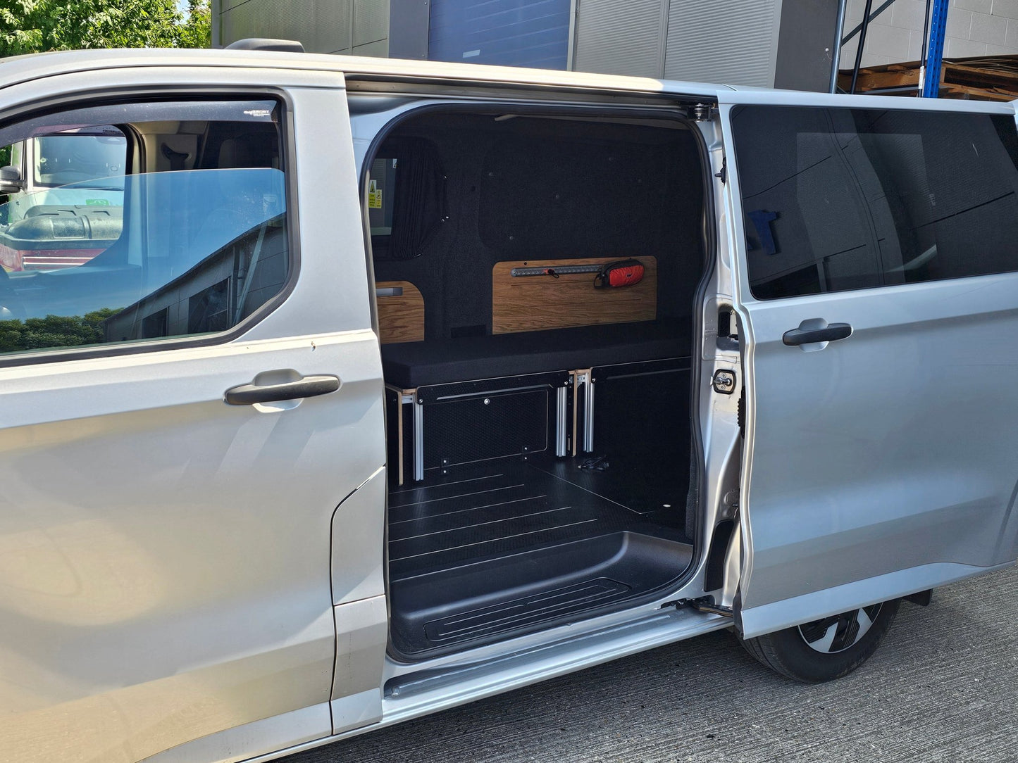 Vangear VolkswagenT7 Transporter-Ford Custom-Bed SWB (bed only) - Vangear UK