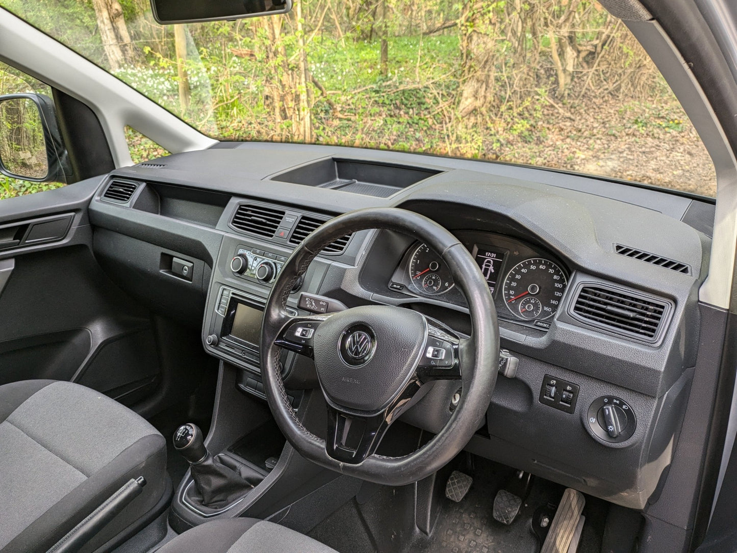 Volkswagen 2019 Caddy Campervan with a Vangear "CLUB" conversion. - Vangear UK