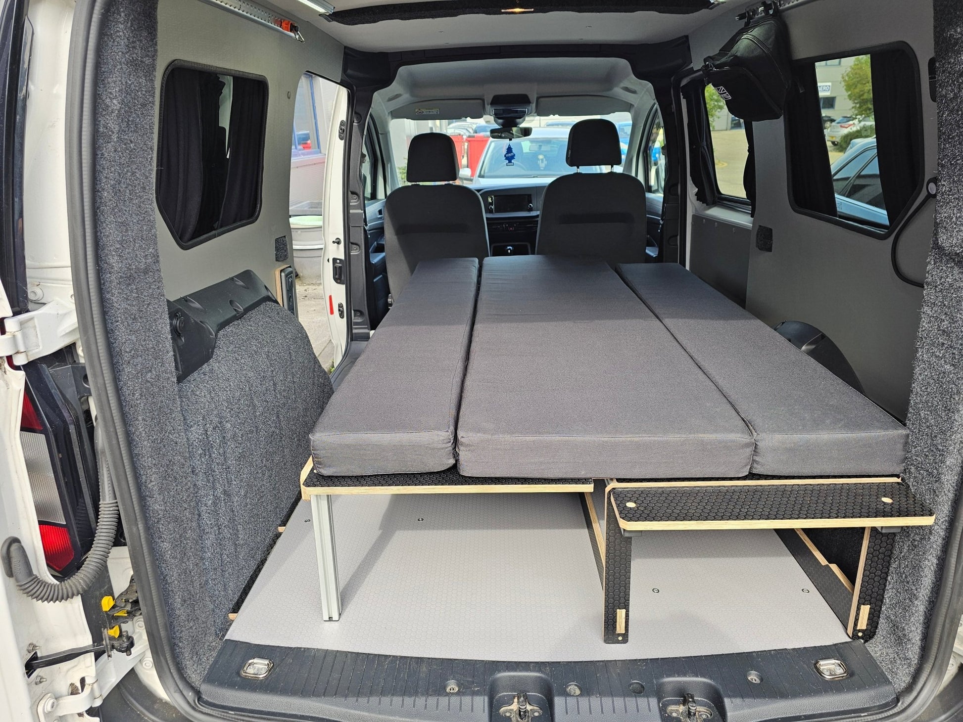 Volkswagen Caddy Maxi mk5 Compact - Bed by Vangear - campervan bed - Vangear UK