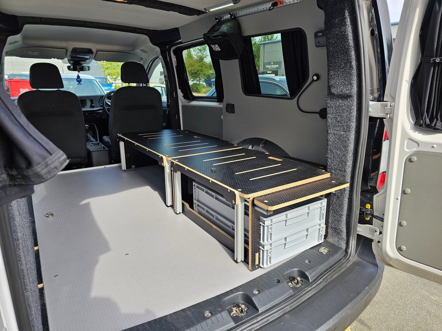 Volkswagen Caddy Maxi mk5 Compact - Bed by Vangear - campervan bed - Vangear UK