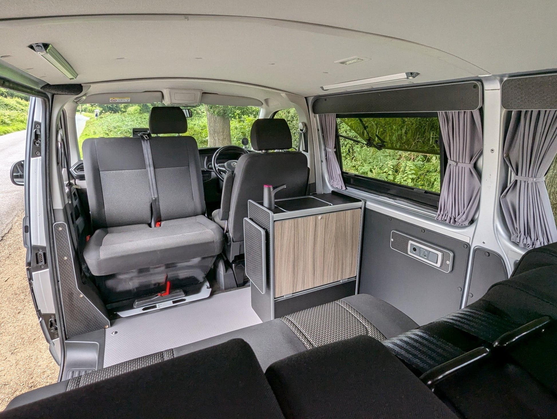 Volkswagen Transporter T5/T6/T6.1 Passenger Double Seat Swivel - Vangear UK