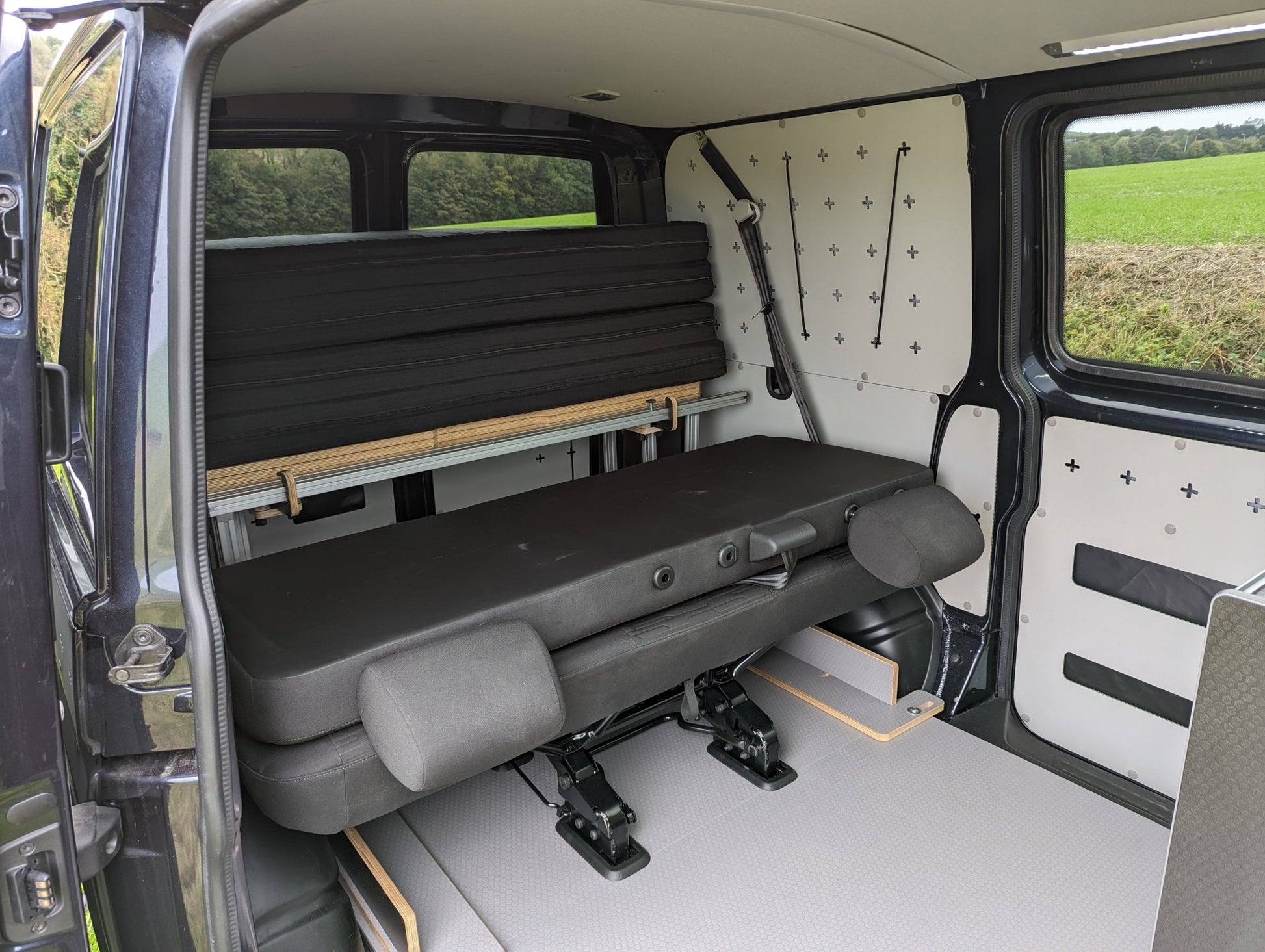 Full Width Rock And Roll Seat Bed NEW Vangear Modular-Bed